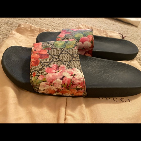Gucci Slides - Picture 3 of 8